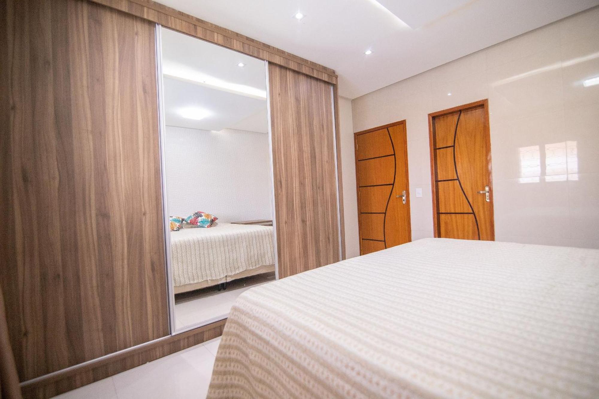 Casa C/4 Quartos E Piscina - Excelente Localizacao